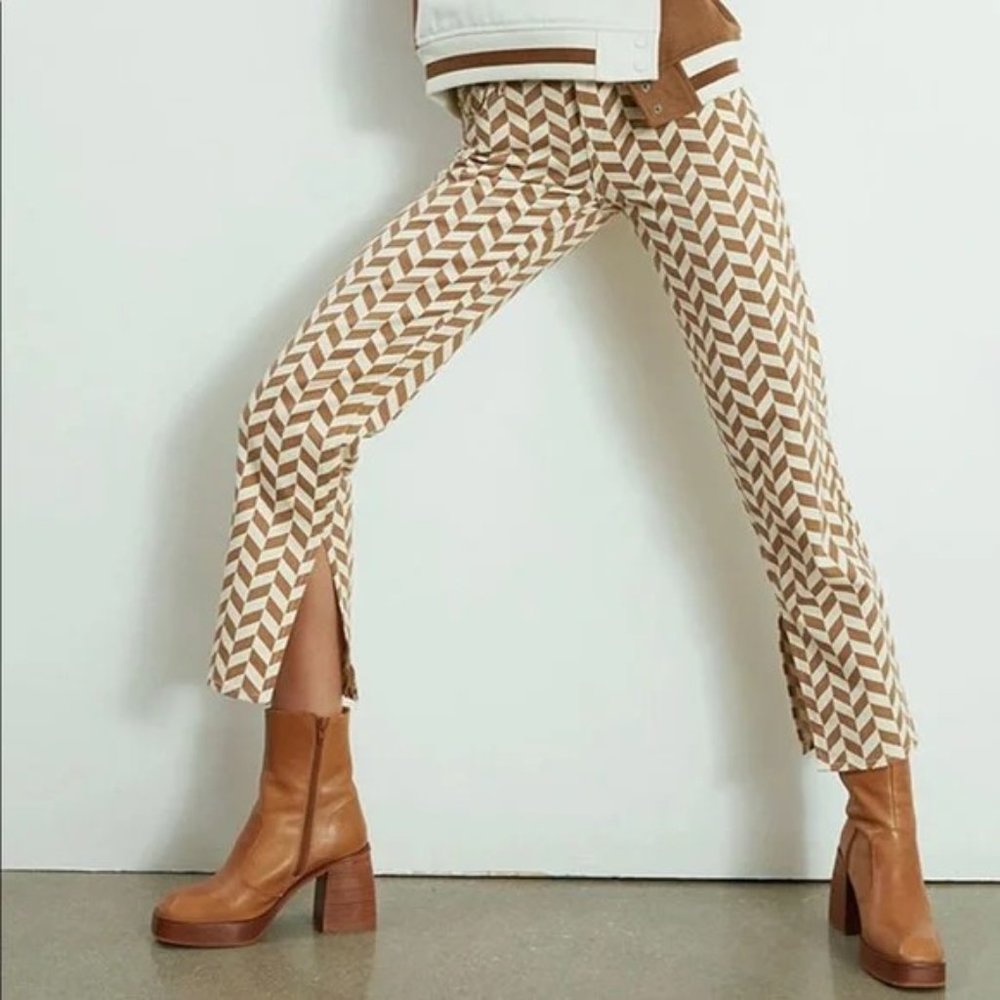 NWT PacSun Low Rise Straight Leg Chevron - Size 28